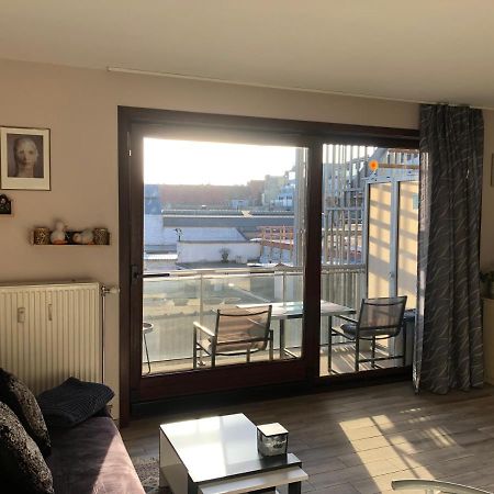Shiny Nice Studio At Ostend Apartment Exterior photo